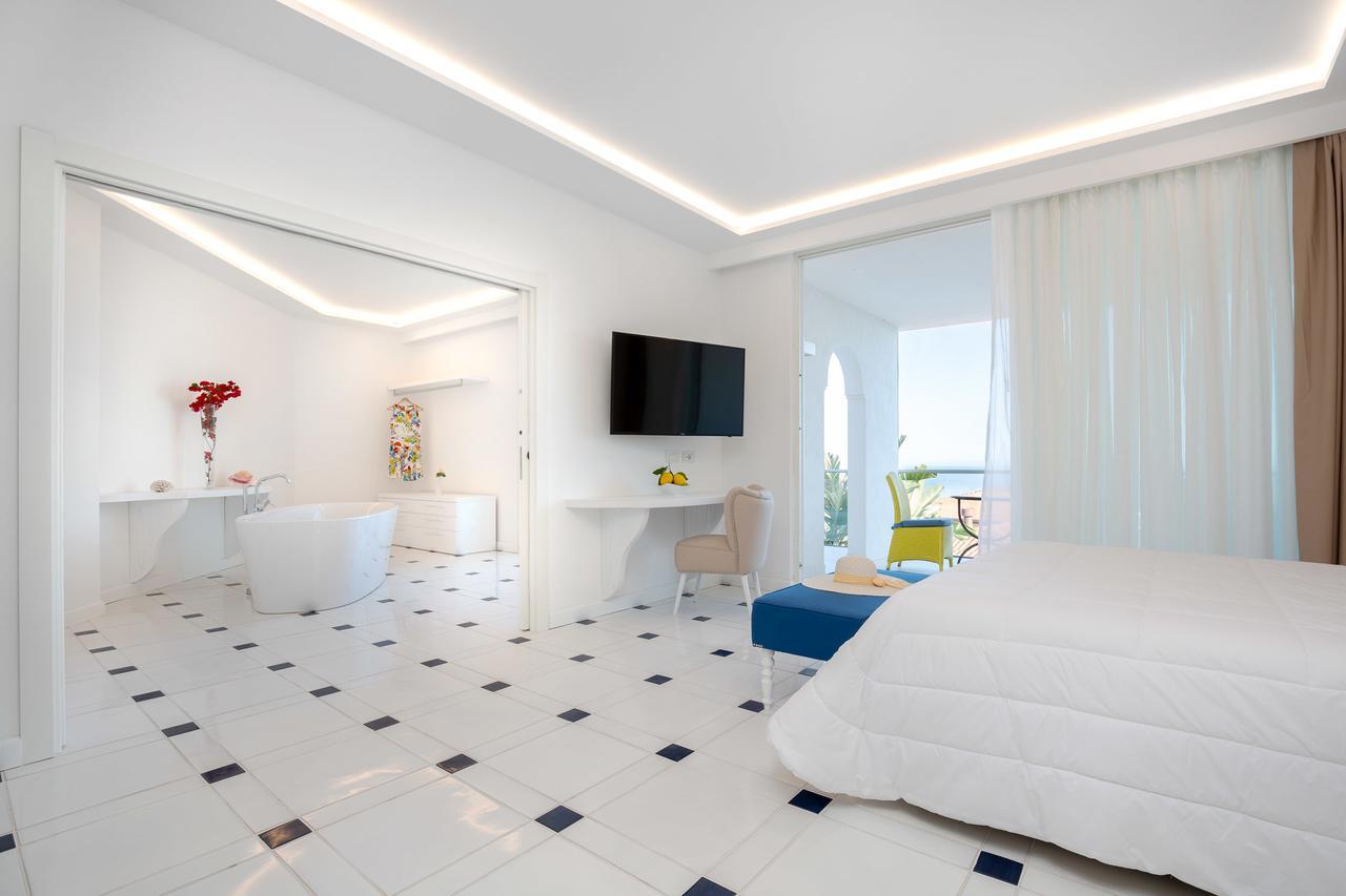 Hotel Quattro Passi Relais à Nerano Extérieur photo